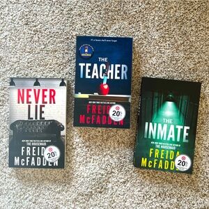 Freida McFadden Collection